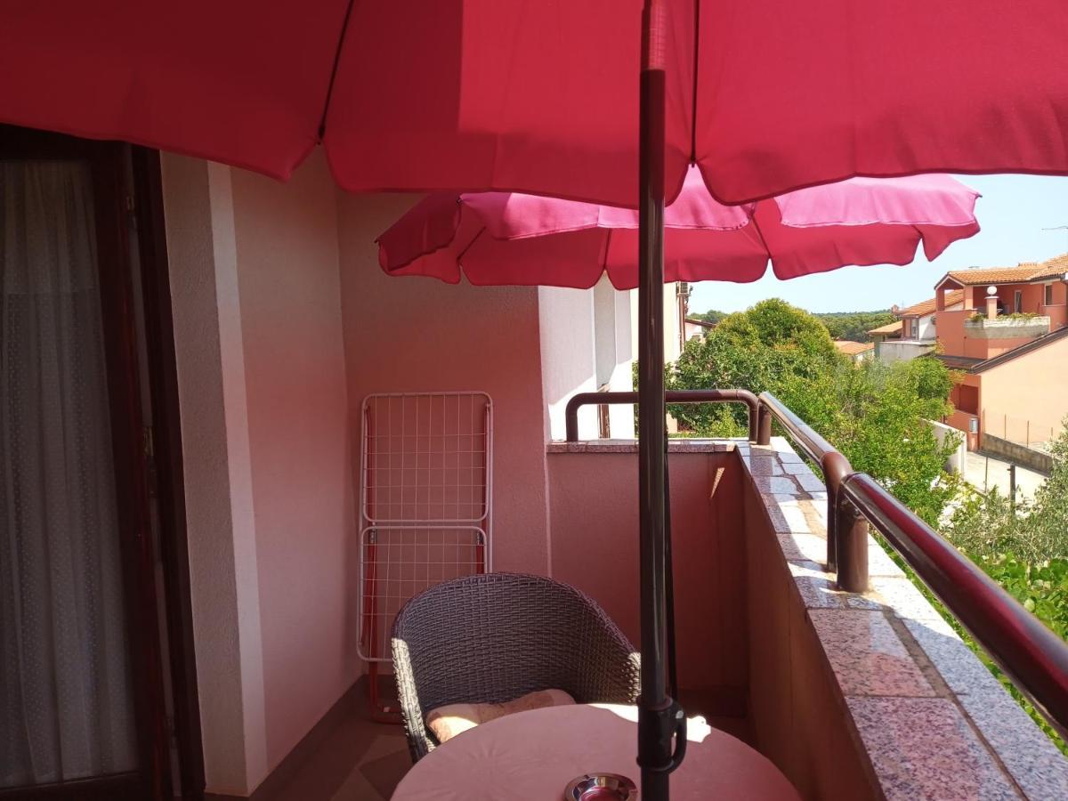 Apartmani Alma Pula Exterior foto