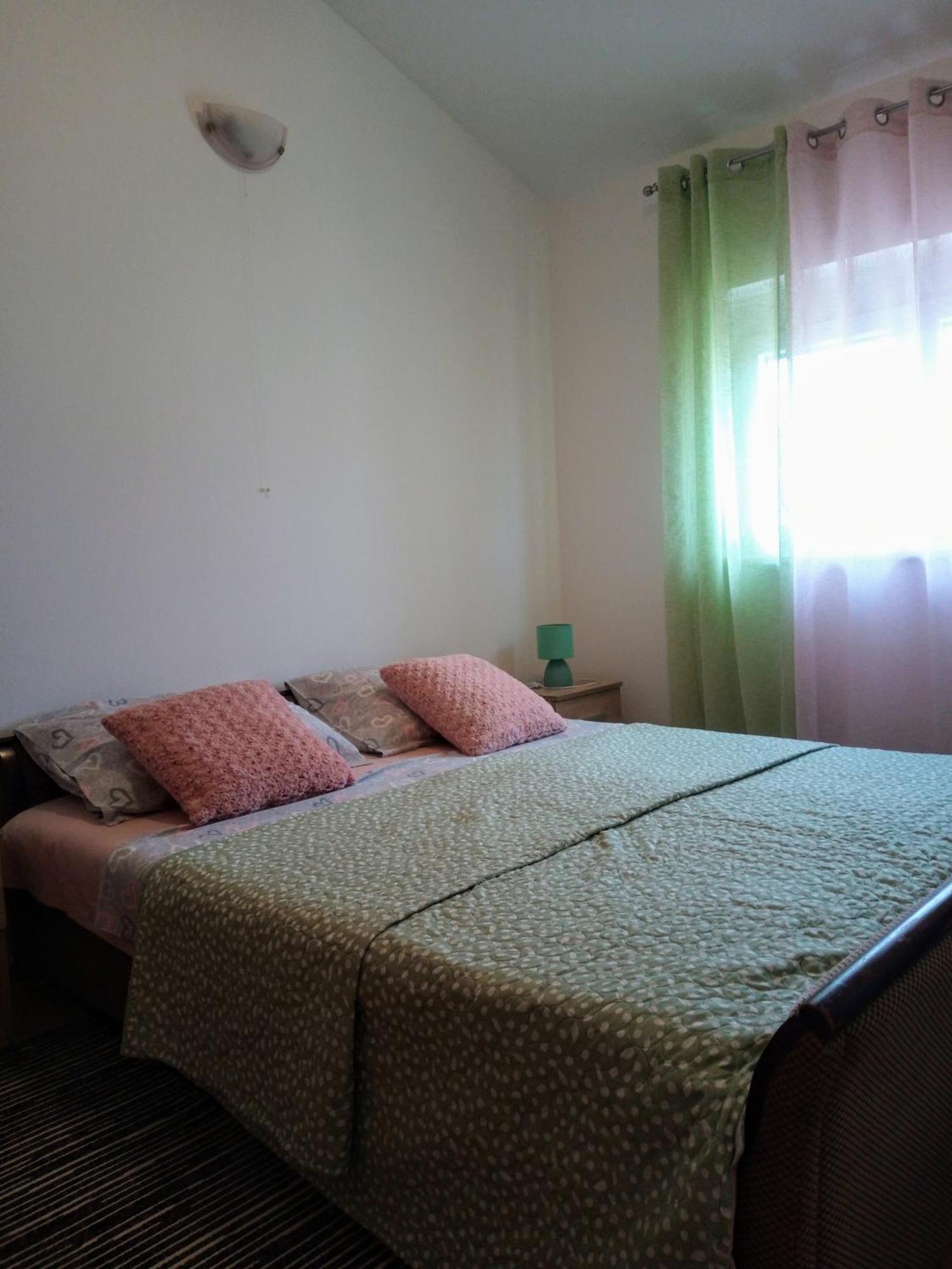 Apartmani Alma Pula Exterior foto